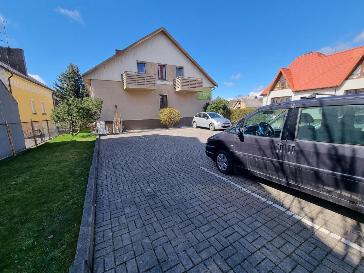 Livingpalanga Meta3 * Palanga